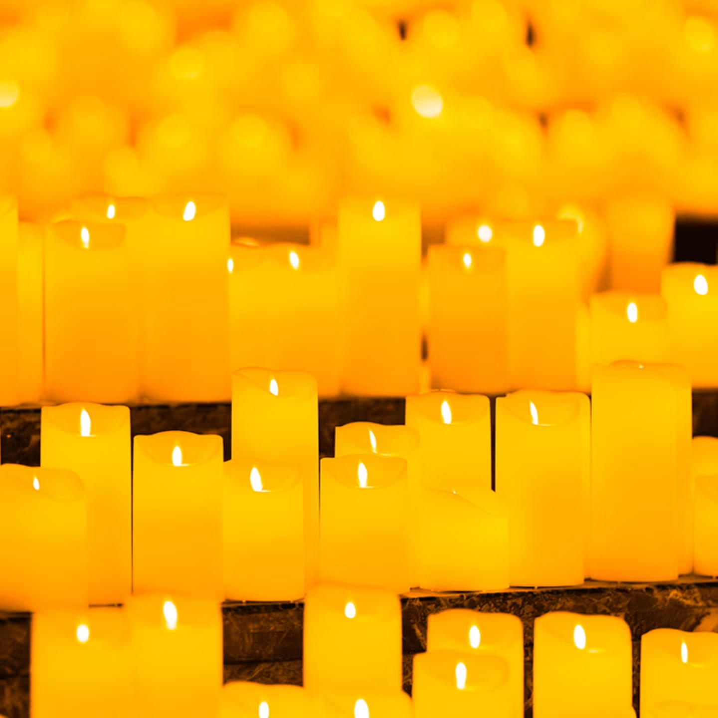 Candlelight: Queen vs. ABBA